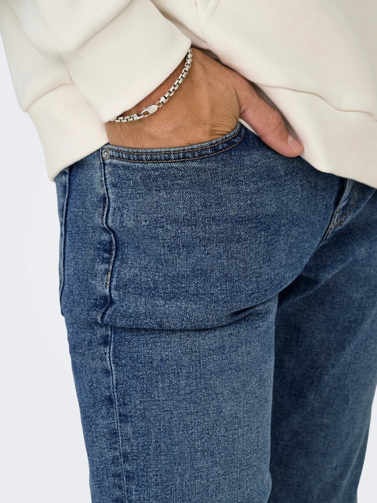 BLUE LIGHT WASH Slim Fit Jeans
